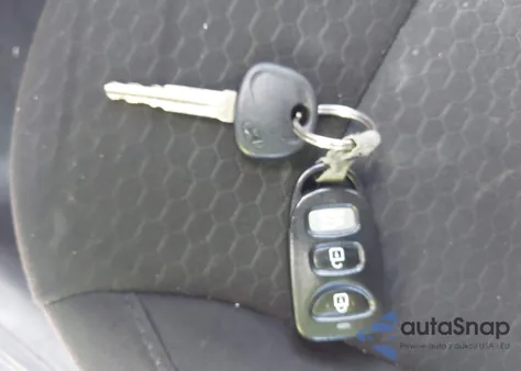 2019 Hyundai Elantra Se z USA, uszkodzony, nr VIN 5NPD74LF8KH488723